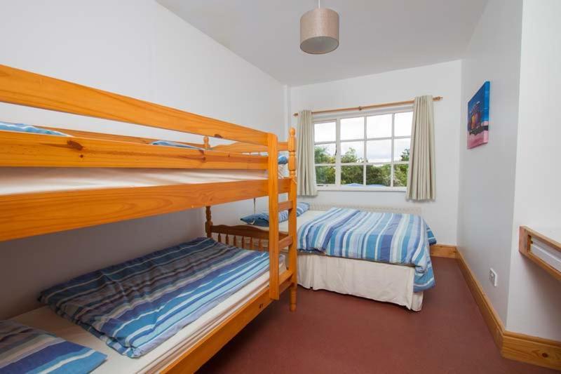 Rainbow Hostel ディングル エクステリア 写真